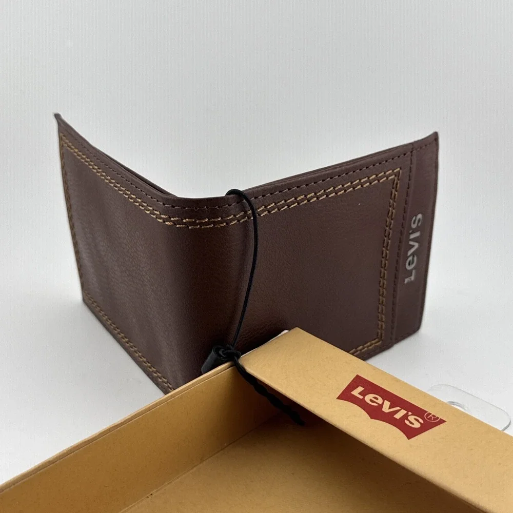 Levi's Men's RFID Bifold Leather Wallet Slim Classic Billfold